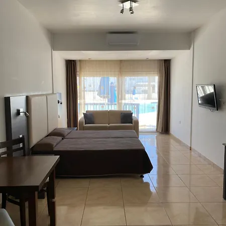 Alexia Aparthotel 2*