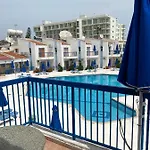 Alexia 4*