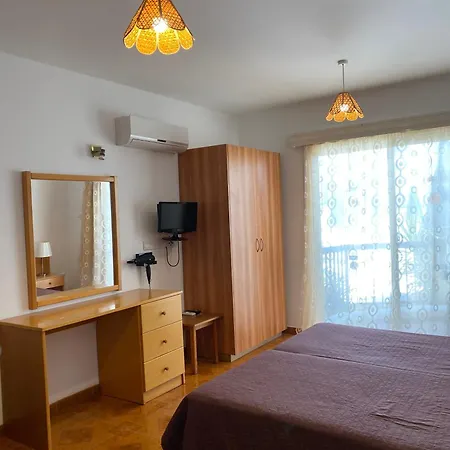 Alexia Apart Otel Aya Napa